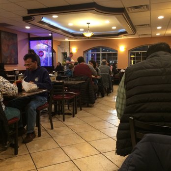 Pita Inn - Inside of pita inn, busy as usual! - Mediterranean Near Me - Glenview, Illinois Pita Inn - Inside of pita inn, busy as usual! - Mediterranean Near Me - Glenview, Illinois