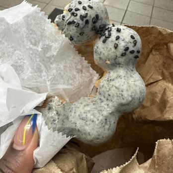 Mochi Mochi Donut - Black Sesame Donut - Donuts Near Me - New York, New York