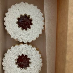 Antoinette Boulangerie - Linzer Tart