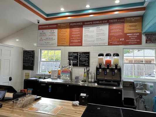 El Pollo Guapo by null