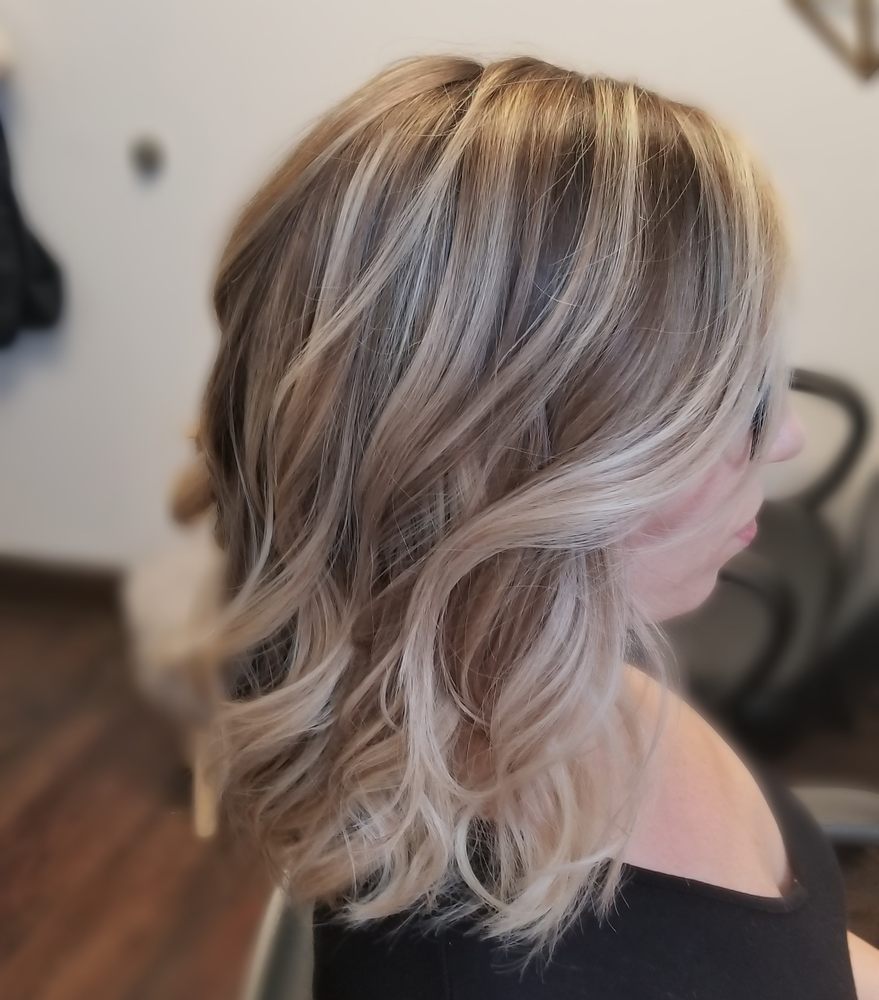 Bleached by Jennifer Logo