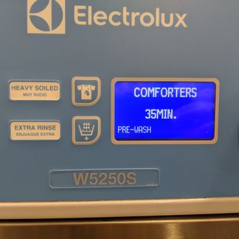Twinbrook Laundromat - Washer Panel - Hot/Medium/Cold/Comforter settings by knob (outside picture) and Heavy Soil, Extra Rinse settings - Laundromat Near Me - Rockville, Maryland Twinbrook Laundromat - Washer Panel - Hot/Medium/Cold/Comforter settings by knob (outside picture) and Heavy Soil, Extra Rinse settings - Laundromat Near Me - Rockville, Maryland
