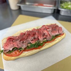 J & G Deli and Market - Roast beef 2023