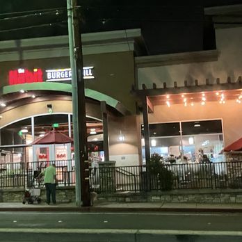 Habit Burger & Grill - Outside- well lighted and clean - Burgers Near Me - Walnut Creek, California