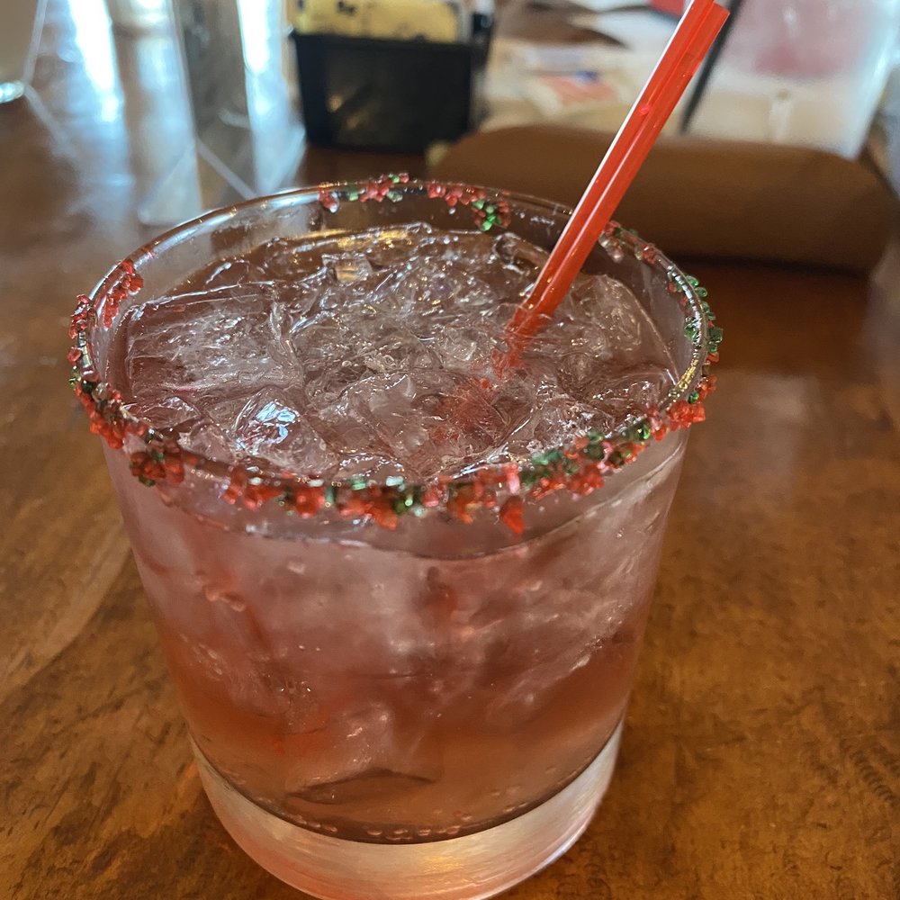 Murky Waters Blues & BBQ - Murky Mistletoe Margaritas. Love the festive feel ! - Barbeque Near Me - Hattiesburg, Mississippi Murky Waters Blues & BBQ - Murky Mistletoe Margaritas. Love the festive feel ! - Barbeque Near Me - Hattiesburg, Mississippi