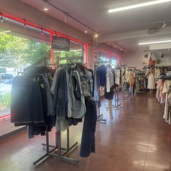 Freestyle Clothing Exchange - Men's Clothing Near Me - Sacramento, California Freestyle Clothing Exchange - Men's Clothing Near Me - Sacramento, California