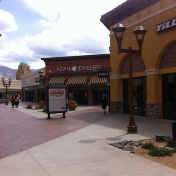 Outlets At Tejon - the outlets - Outlet Stores Near Me - Tejon Ranch, California