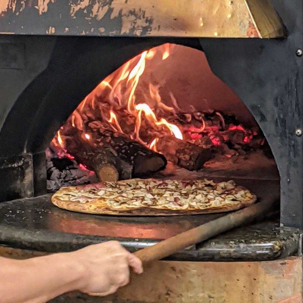 Danielle's Wood Fired Pizza