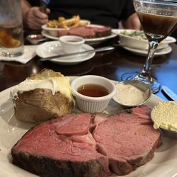 The Pewter Mug North - 10oz Prime Rin, baked potato, delicious creamy horseradish and aus jus, , Espresso Martini, and Creamed Spinach with bacon..
