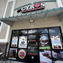 Loop Gyros - Outside of establishment
