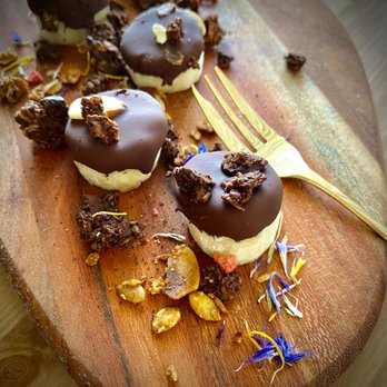 Star Sky Granola - STAR SKY DOUBLE CHOCOLATE GRANOLA WITH BANANAS - Specialty Food Near Me Star Sky Granola - STAR SKY DOUBLE CHOCOLATE GRANOLA WITH BANANAS - Specialty Food Near Me