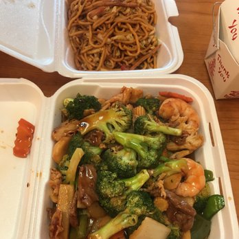Hong Kong Restaurant - two takeout containers of food - Chinese Near Me - Marianna, Florida Hong Kong Restaurant - two takeout containers of food - Chinese Near Me - Marianna, Florida