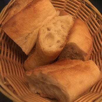 Chez Plumeau - Baguettes - French Near Me - Paris, 75