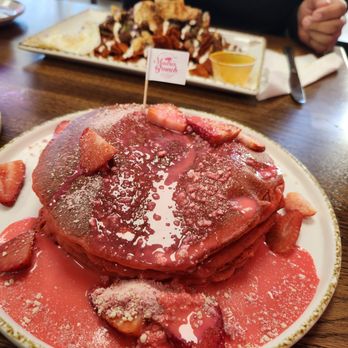 Madres Brunch - Breakfast & Brunch Near Me - Whittier, California Madres Brunch - Breakfast & Brunch Near Me - Whittier, California