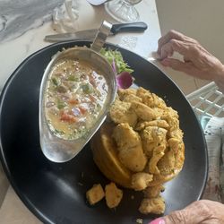 Brasas Bar & Grill - Mofongo de Pollo