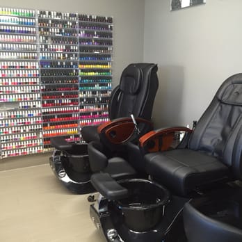 Mirror Mirror Beauty Salon and Supply - The thrones!!!! - Hair Salons Near Me - Temecula, California Mirror Mirror Beauty Salon and Supply - The thrones!!!! - Hair Salons Near Me - Temecula, California