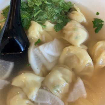 Chili Square - honkong wonton soup - Chinese Near Me - Quincy, Massachusetts