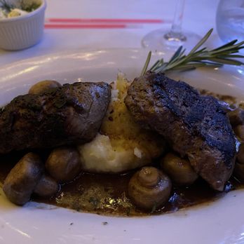 Amore E Amore - Filet Mignon in Brandy Sauce - Italian Near Me - Atlanta, Georgia Amore E Amore - Filet Mignon in Brandy Sauce - Italian Near Me - Atlanta, Georgia