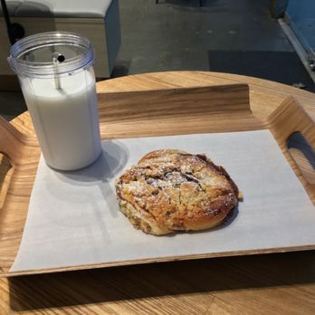 Cafe Monet - Red Bean Soboro + Yogurt Smoothie - Bakeries Near Me - Vancouver, British Columbia