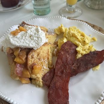 Orchard House Bed and Breakfast - Bed & Breakfast Near Me - Lovingston, Virginia Orchard House Bed and Breakfast - Bed & Breakfast Near Me - Lovingston, Virginia