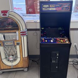 A&W Restaurant - Entertainment center