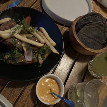 Agua y Sal - Lomo saltado - Seafood Near Me - México, D.F., DIF Agua y Sal - Lomo saltado - Seafood Near Me - México, D.F., DIF