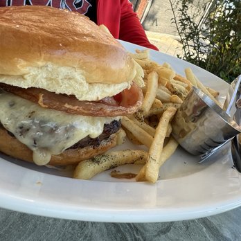 The Grill - Grill burger - American Near Me - Washington, DC, District of Columbia