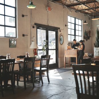 Felina - Front entrance and host station. - Pizza Near Me - Fort Worth, Texas