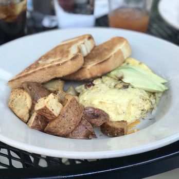 Sunset Grill - American Near Me - Fredericksburg, Texas