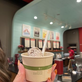 Lick Honest Ice Creams - Marigold chocolate crumble & Hill Country Honey & Vanilla Bean - Ice Cream & Frozen Yogurt Near Me - Austin, Texas
