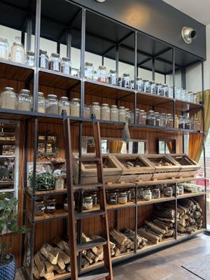 Vic and Al's by null