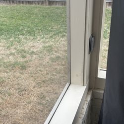 Peaceful Settings - See the knots on the wood? They ALL show thru and look horrid.