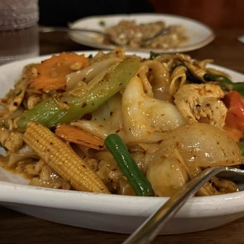 All Thai - Phad Kee Mao - Thai Near Me - Bellevue, Washington All Thai - Phad Kee Mao - Thai Near Me - Bellevue, Washington