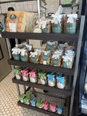 Henri's Bakery & Deli by null