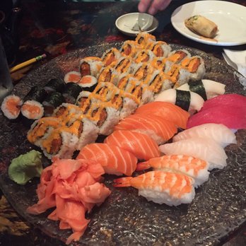 Sweet Ginger - Sushi for 2! We weren't too crazy about eel so the restaurant let us change it to 3 rolls of spicy tuna and the salmon roll - Asian Fusion Near Me - Vienna, Virginia Sweet Ginger - Sushi for 2! We weren't too crazy about eel so the restaurant let us change it to 3 rolls of spicy tuna and the salmon roll - Asian Fusion Near Me - Vienna, Virginia