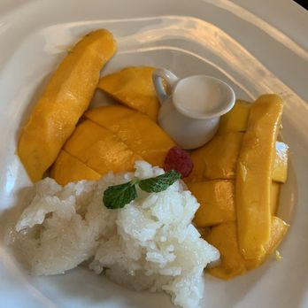 Lemongrass Cafe - Sticky rice and mango - Asian Fusion Near Me - Bellaire, Texas Lemongrass Cafe - Sticky rice and mango - Asian Fusion Near Me - Bellaire, Texas