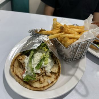 Van Dorn Diner - Chicken Souvlaki Platter no feta - Diners Near Me - Alexandria, Virginia Van Dorn Diner - Chicken Souvlaki Platter no feta - Diners Near Me - Alexandria, Virginia