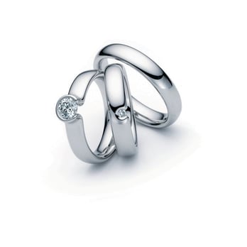 RINGE.Anke Baumgarten - Trauringe in Platin mit Solitär - Jewelry Near Me - Hamburg, HH RINGE.Anke Baumgarten - Trauringe in Platin mit Solitär - Jewelry Near Me - Hamburg, HH