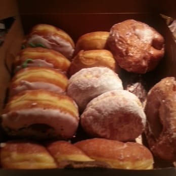 Dandee Donut Factory - Bakers dozen - Donuts Near Me - Pompano Beach, Florida