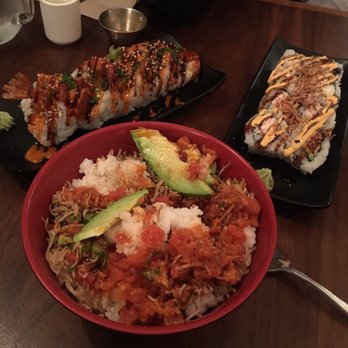 Ebaes - Had the spicy tuna rice bowl, poke bowl, California roll. Everything was delicious and nicely presented. - Ramen Near Me - Los Angeles, California
