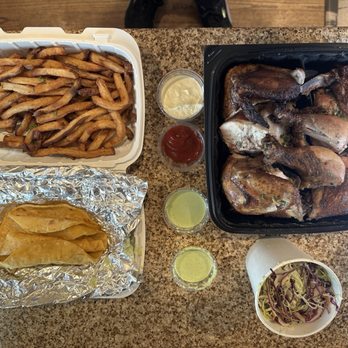 LA Granja Rotisserie - Family Meal POLLO ENTERO/WHOLE CHICKEN/ 2 large sides/2 sauces - Chicken Shop Near Me - View Park, California