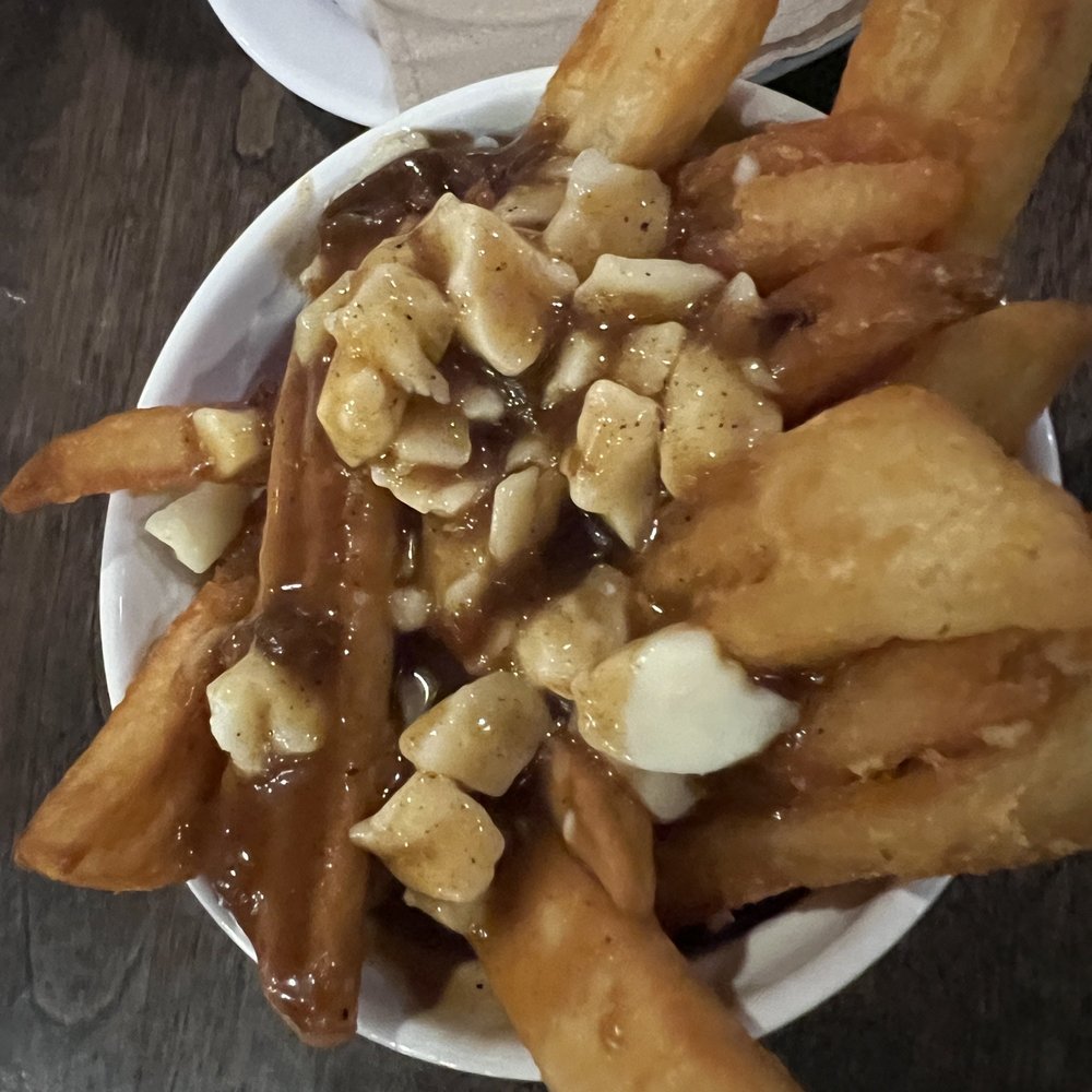 St. Louis Bar & Grill - Chicken Wings Near Me - Toronto, Ontario St. Louis Bar & Grill - Chicken Wings Near Me - Toronto, Ontario