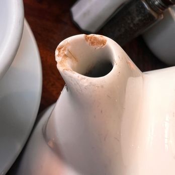Metro Cafe - bad teapot spout - American Near Me - El Segundo, California