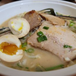 Tokyo Tonkotsu for Garlic Lovers