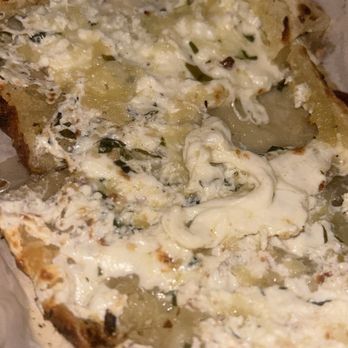 Sophie’s Pizza Bar - Garlic bread - Pizza Near Me - Fairfield, Connecticut