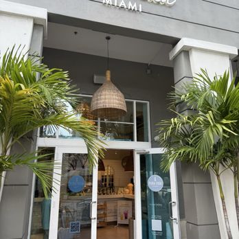 Pura Vida Miami - Sandwiches Near Me - Miami Beach, Florida