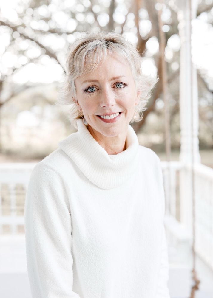 Elizabeth McQueen, LPC - grief counselor in Gulfport, MS