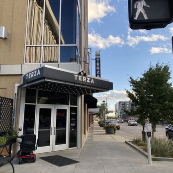 Terza Ristorante - the entrance to the restaurant - Italian Near Me - Rochester, Minnesota