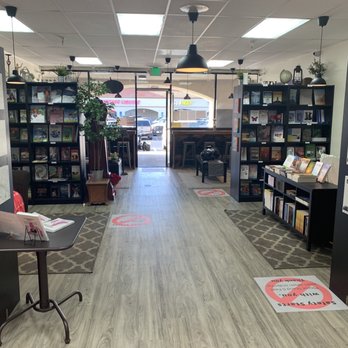 Sweet A's - Dining area - Bookstores Near Me - Pittsburg, California