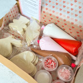 Sarah Ruth's Bakery - Valentine's Day DIY Cookie Kit - Desserts Near Me Sarah Ruth's Bakery - Valentine's Day DIY Cookie Kit - Desserts Near Me